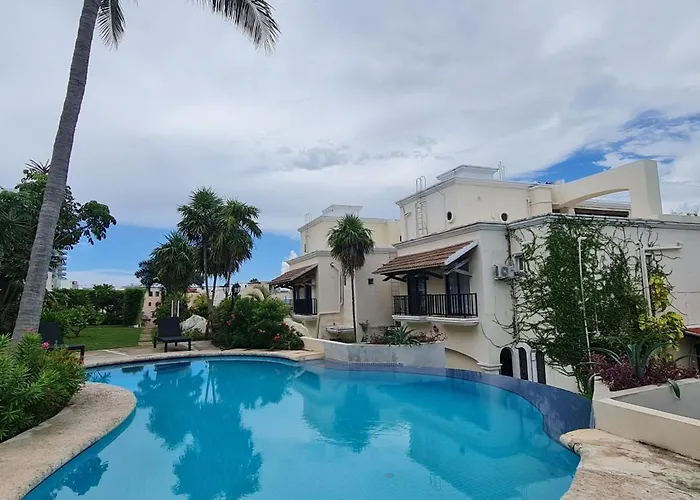 Cascadas, Charming Home Great Location With Pool & Garden