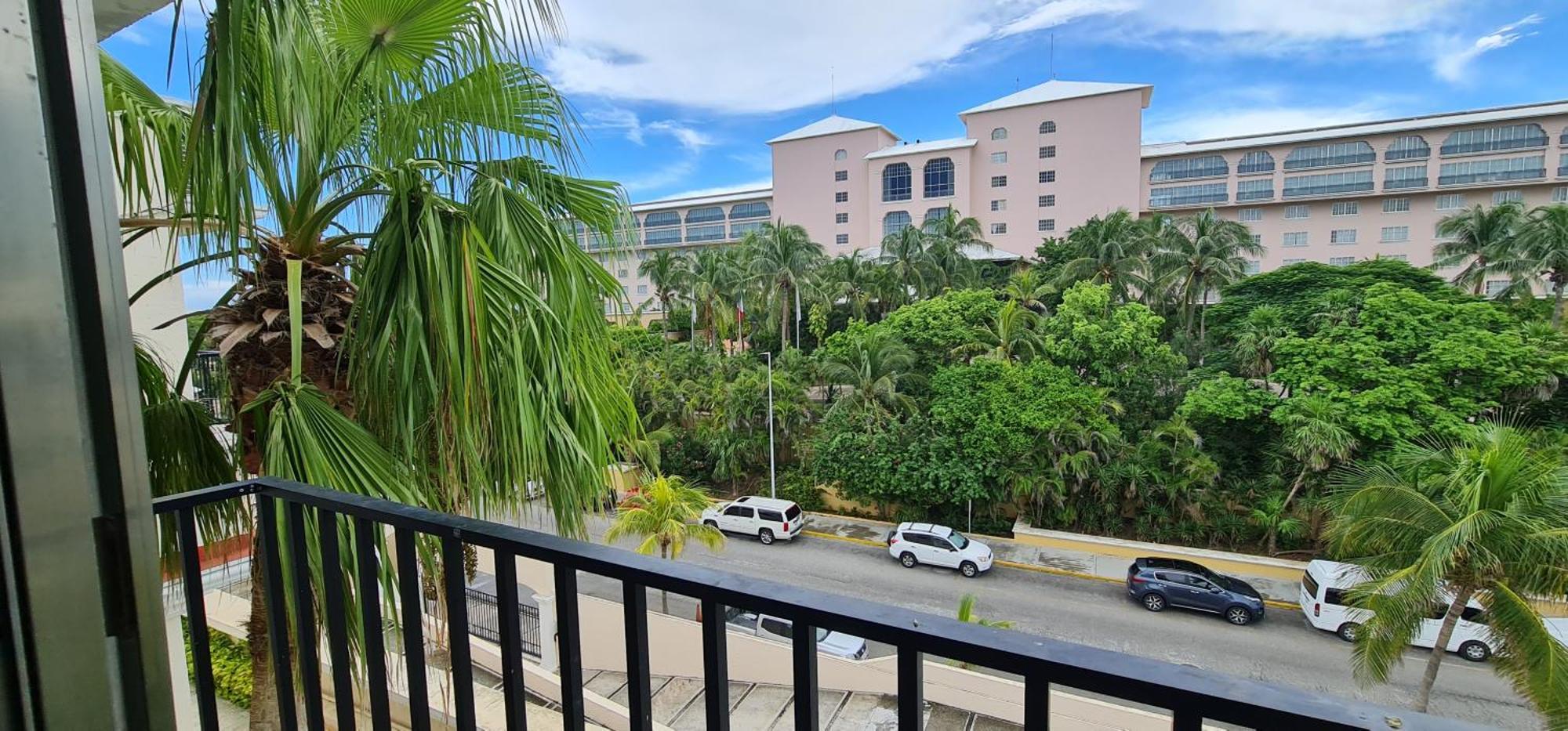 Apartment Cascadas, Charming Great Location With Pool & Garden