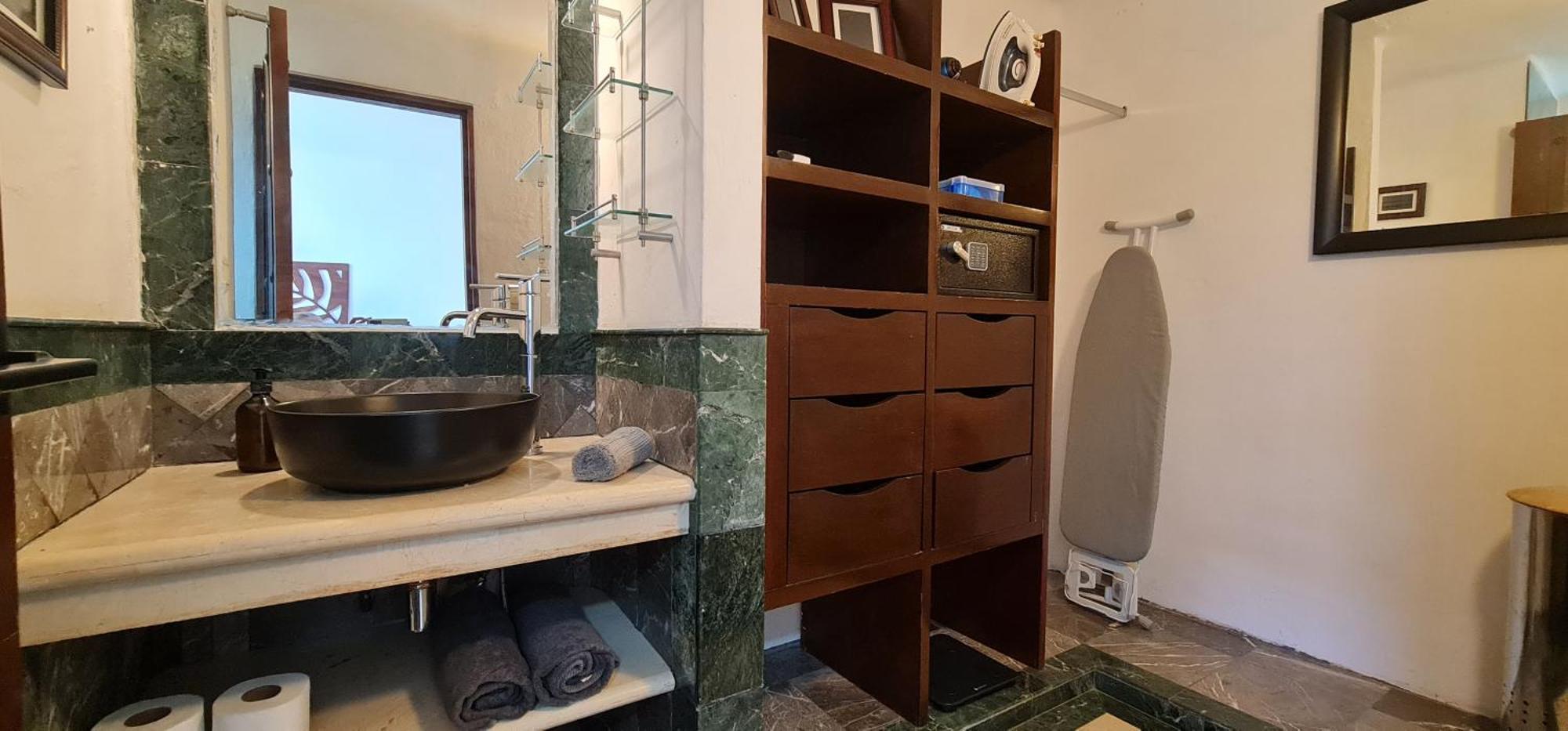 Apartment Cascadas, Charming Great Location With Pool & Garden